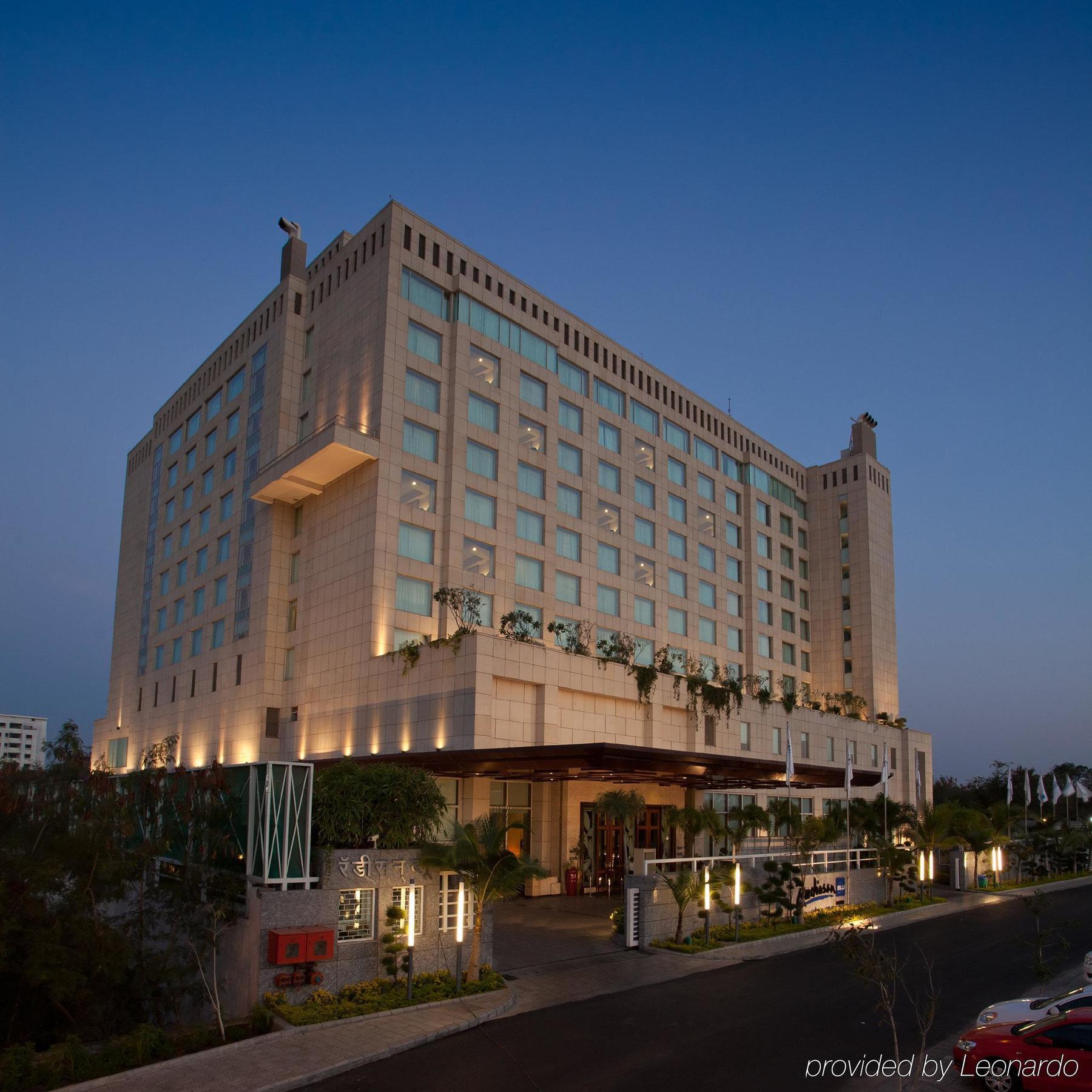 Radisson Blu Hotel, Nagpur Extérieur photo