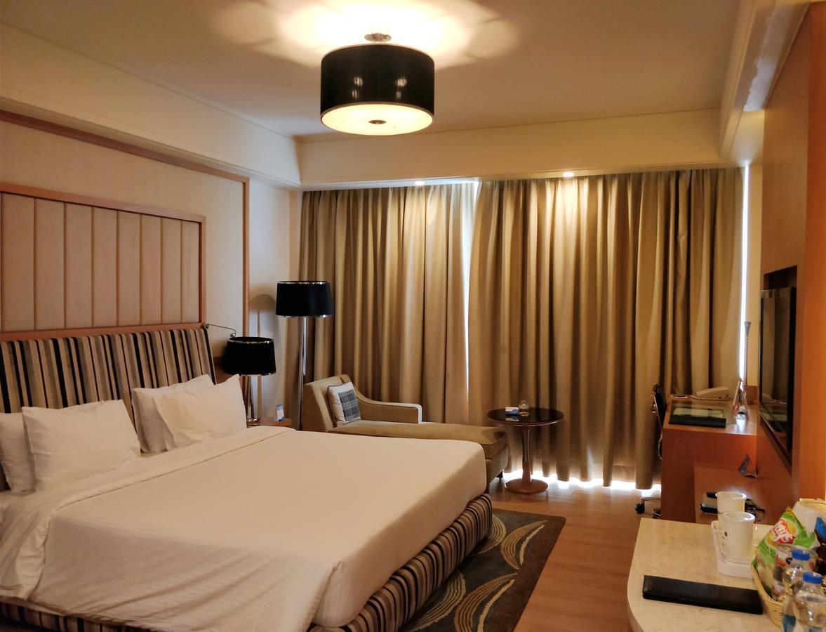 Radisson Blu Hotel, Nagpur Extérieur photo