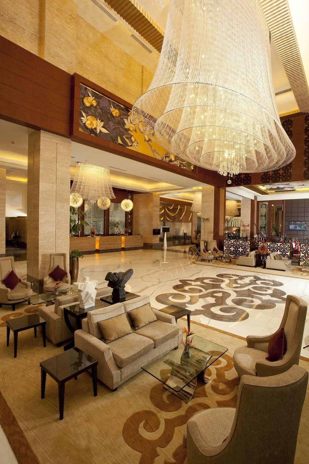 Radisson Blu Hotel, Nagpur Extérieur photo