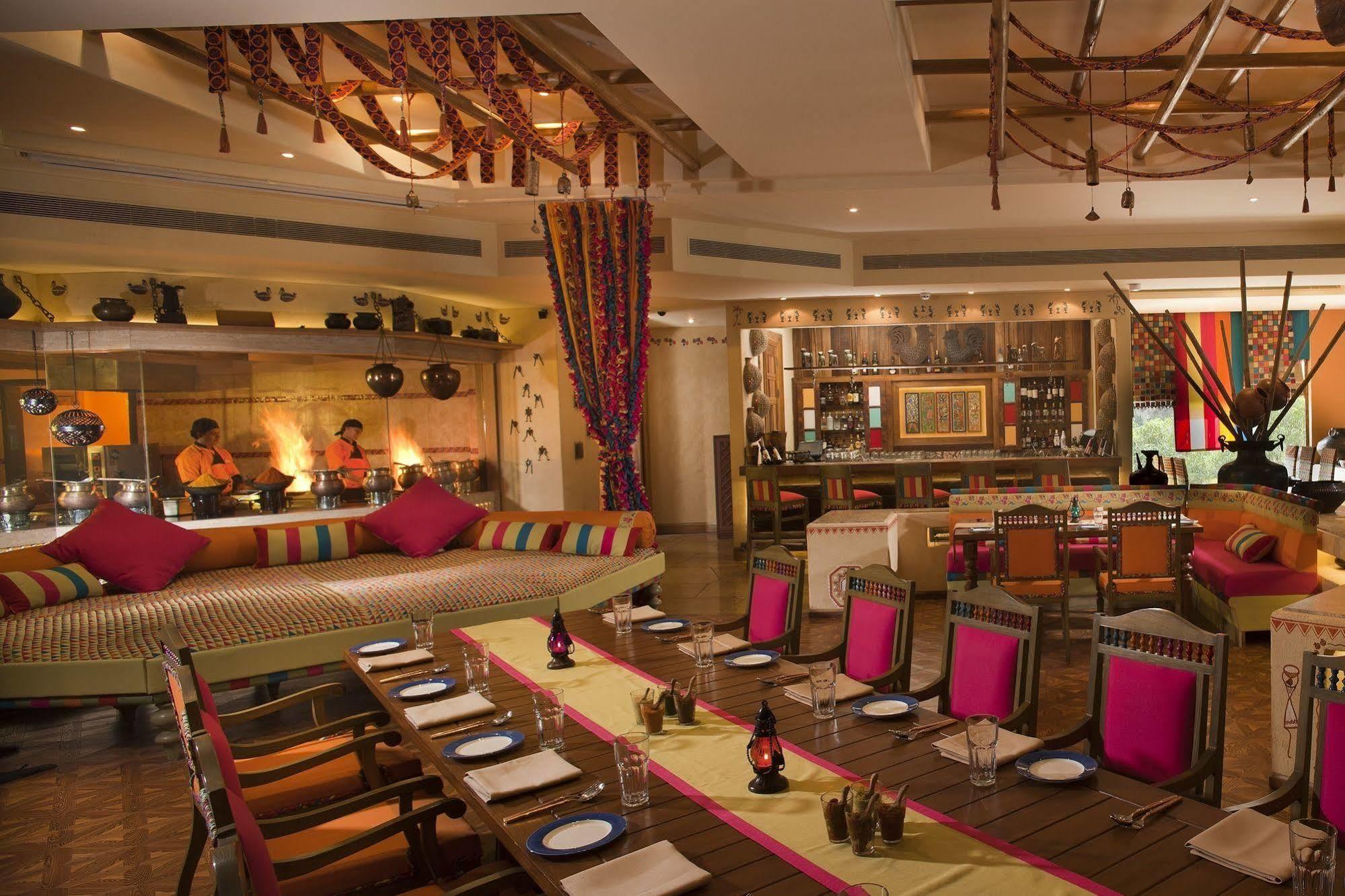 Radisson Blu Hotel, Nagpur Extérieur photo